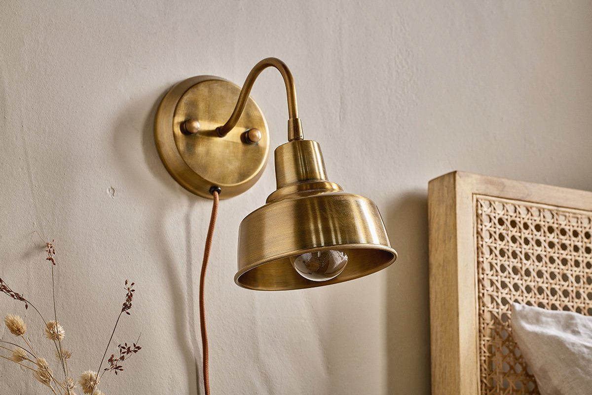 Nar Wall Lamp - Small-nkuku