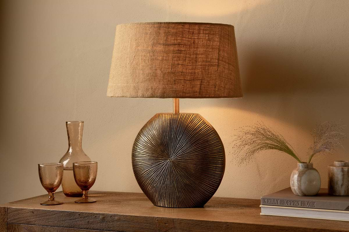 Ramvas Etched Table Lamp - Antique Brass-nkuku