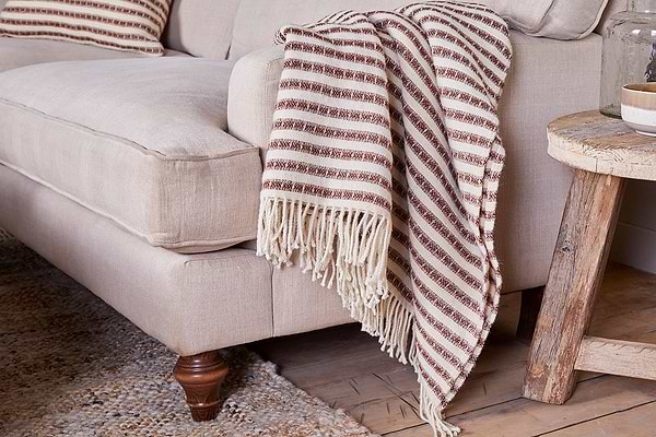 Sanval Wool Throw - Burgandy-nkuku