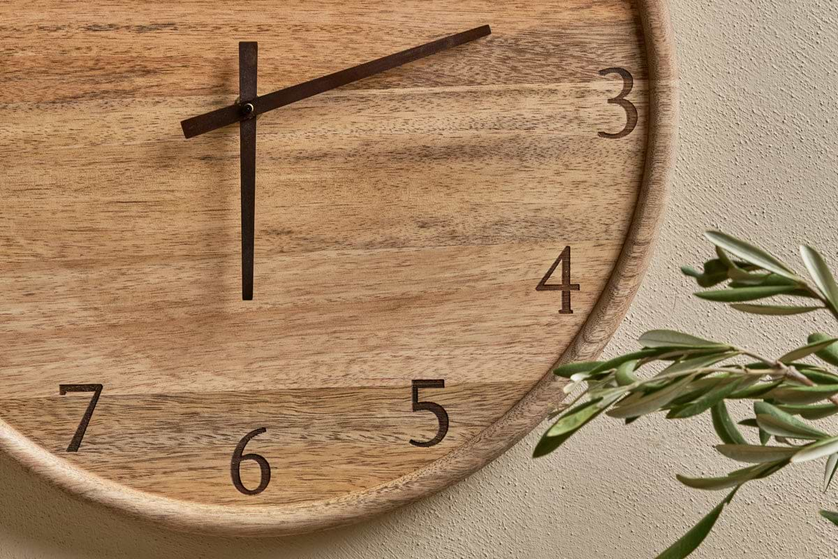 Som Mango Wood Clock - Natural-nkuku