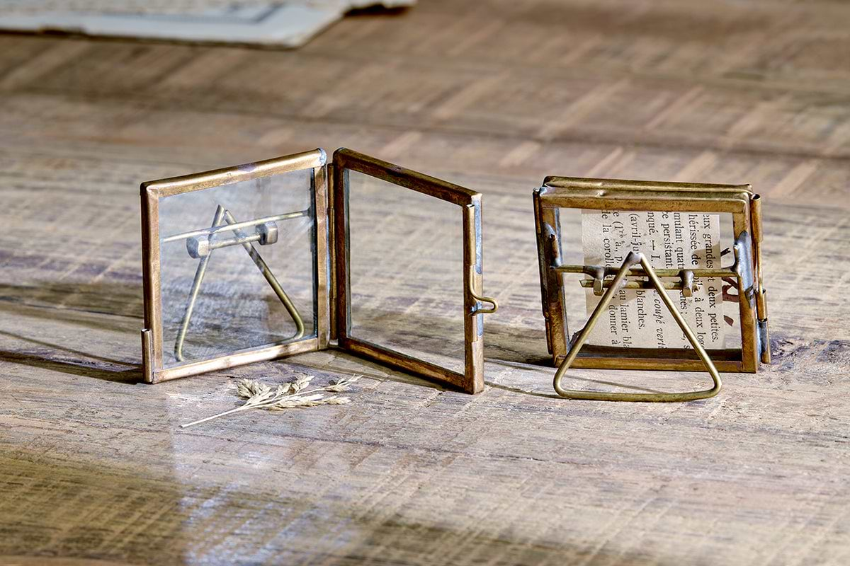 Tiny Danta Frame Antique Brass (Set of 2)-nkuku