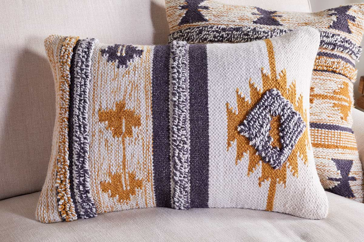 Tussi Sia Cushion Cover-nkuku