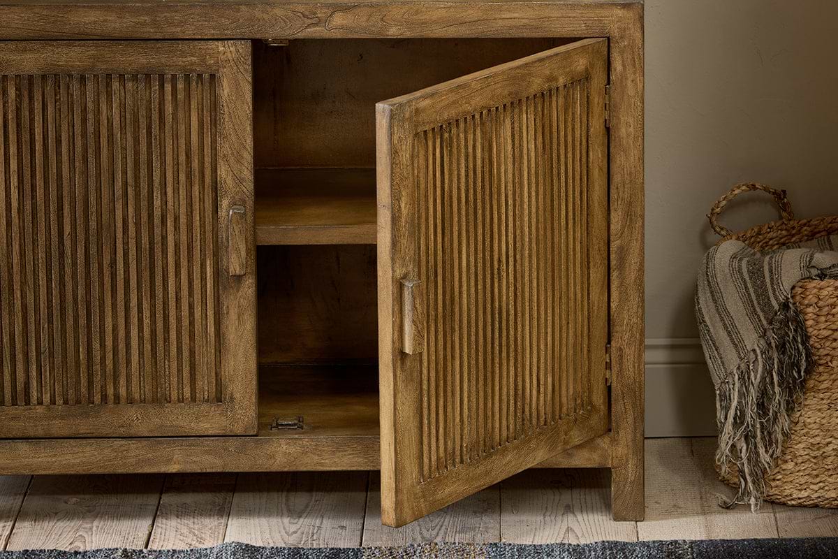 Traditional Reeded Sideboard Yasha Reeded Mango Wood Sideboard