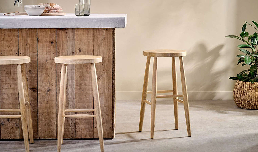 stools_cab73c50-ad37-4d8e-9acb-7da52afd164b-nkuku