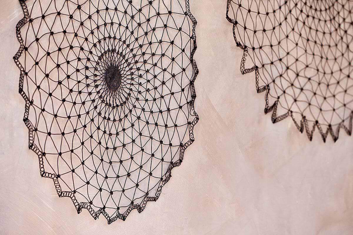 Wire art for clearance walls