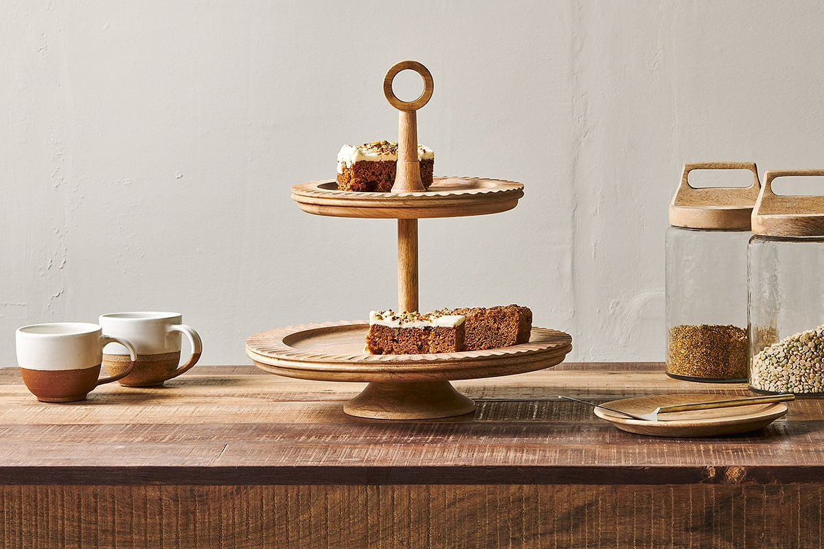 Table Concept Cake Stand, Footed Cake Stand with Lid : Amazon.in: Home &  Kitchen