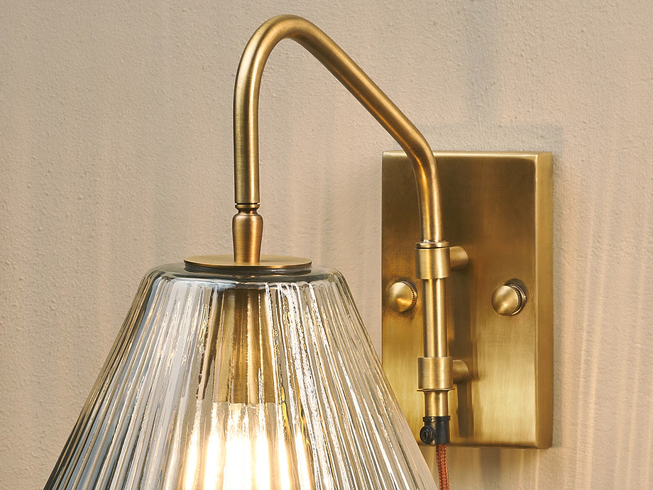 Akoli Glass Wall Lamp - Clear & Antique Brass