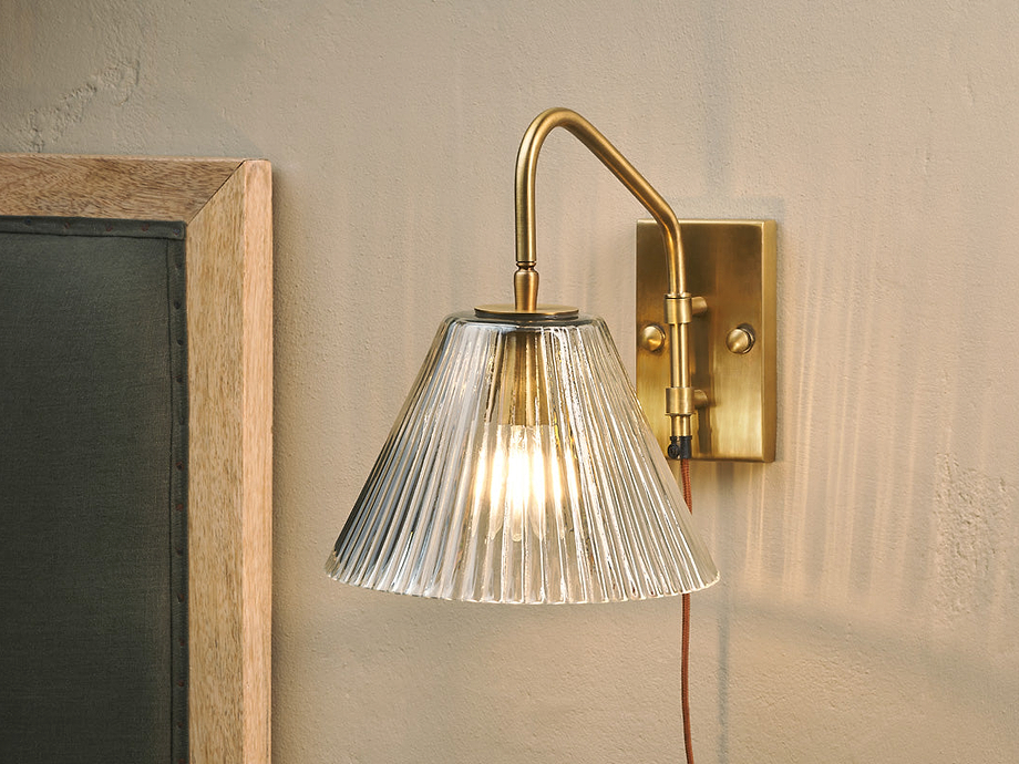 Akoli Glass Wall Lamp - Clear & Antique Brass