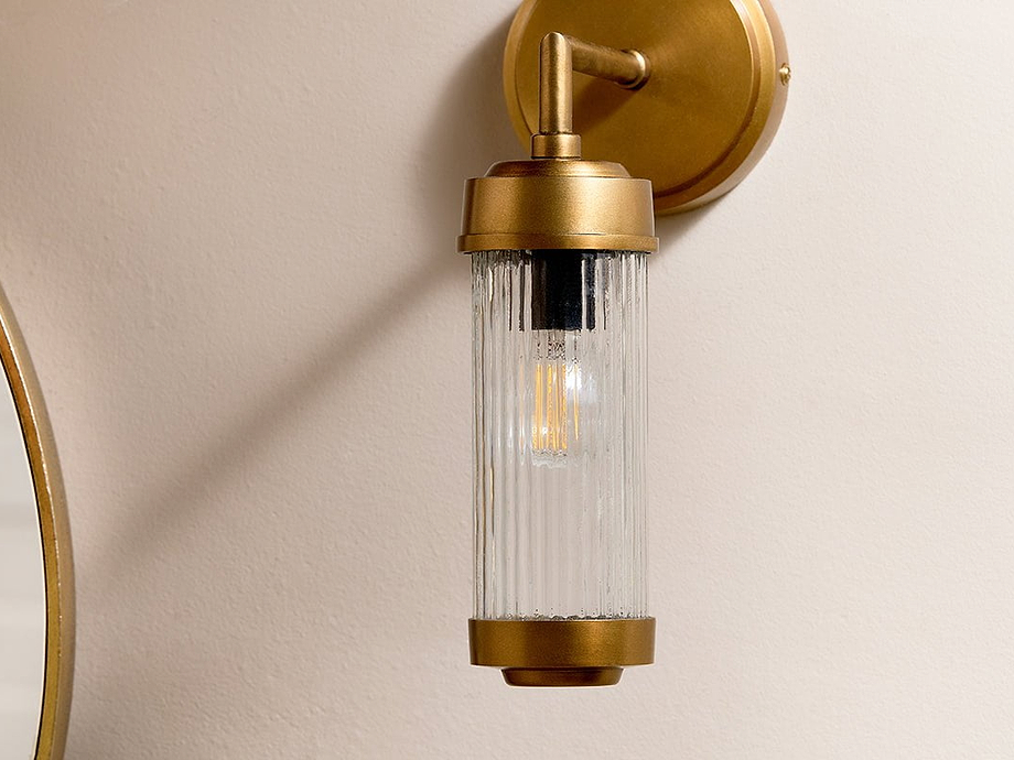 Akurdi Bathroom Single Wall Lamp