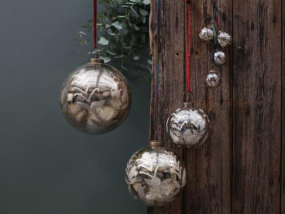 Antique Gold Baubles (Set of 4)