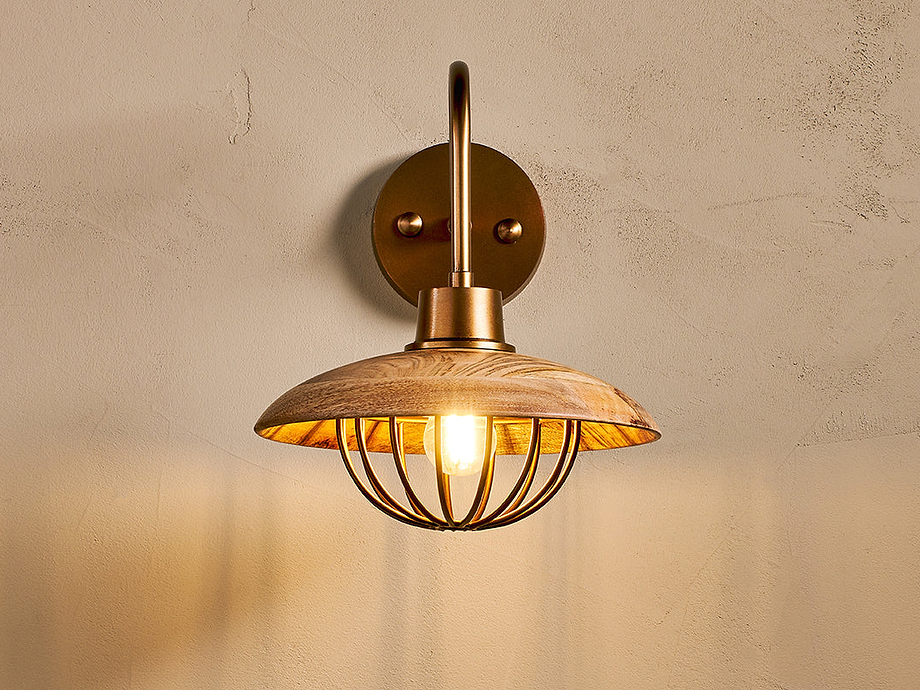 Chakai Mango Wood Wall Lamp - Natural & Antique Brass