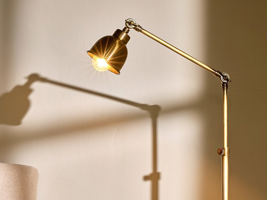 Chapda Task Floor Lamp