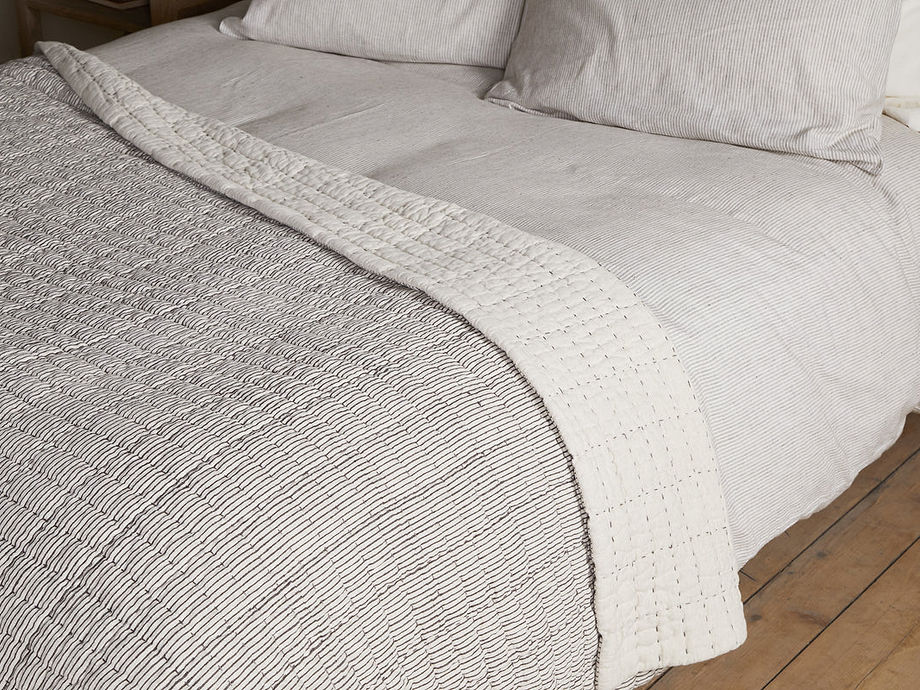 Dipti Cotton & Linen Block Print Bed Quilt - Charcoal
