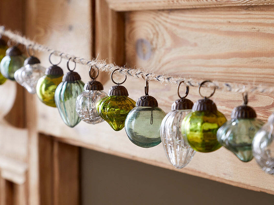 Ekiti Bauble Garland - Mixed Green & Clear