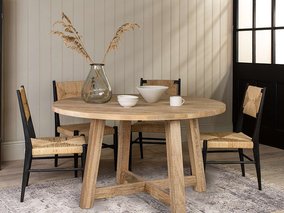 Indali Mango Wood Round Dining Table - Natural