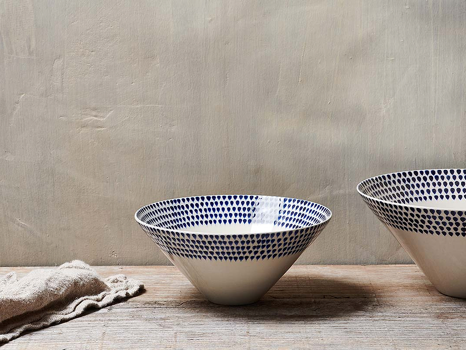 Indigo Drop Serving Bowl - Cream & Indigo - Medium