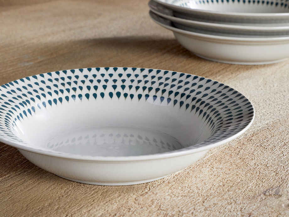 Juniper Drop Pasta Bowl - Cream & Juniper