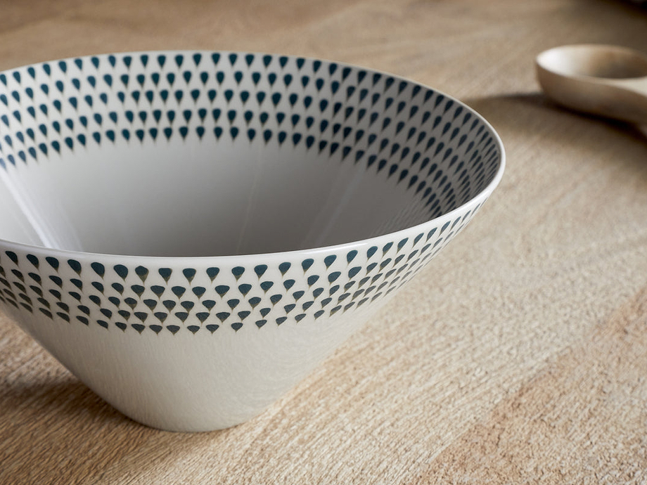 Juniper Drop Serving Bowl - Cream & Juniper - Medium