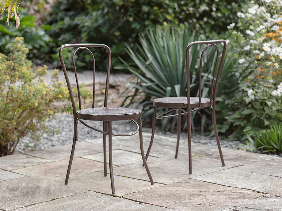 Jeavika Iron Outdoor Bistro Chair  - Black