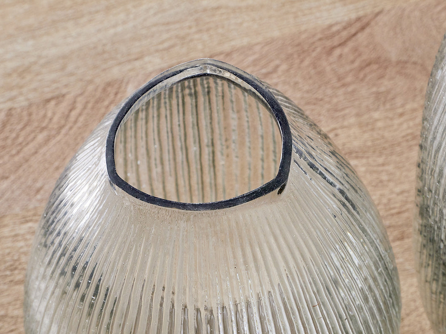 Linsy Ribbed Glass Vase - Clear
