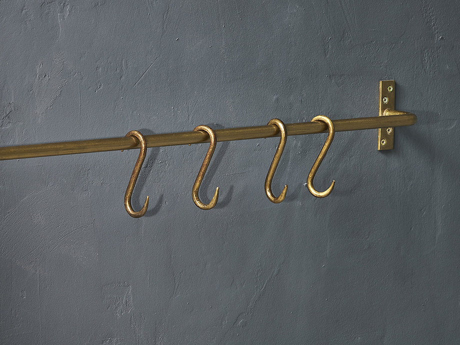 Laila Iron S-Hooks - Brass - (Set of 4)