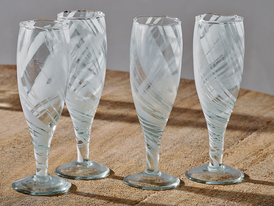 Lohara Champagne Glass - White (Set of 4)