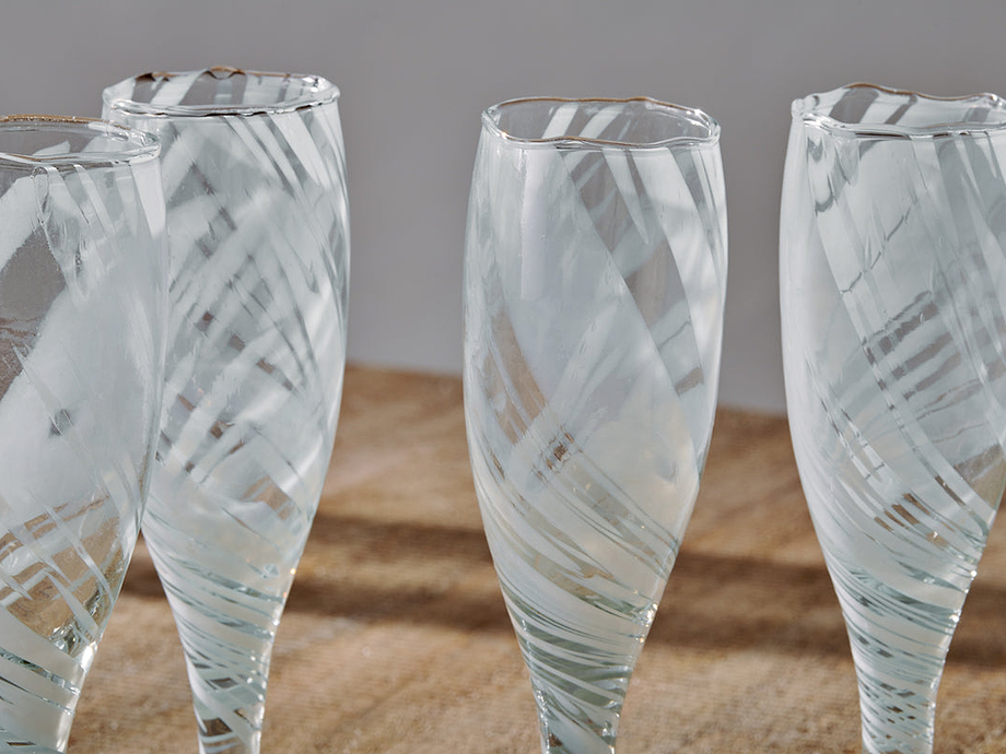 Lohara Champagne Glass - White (Set of 4)