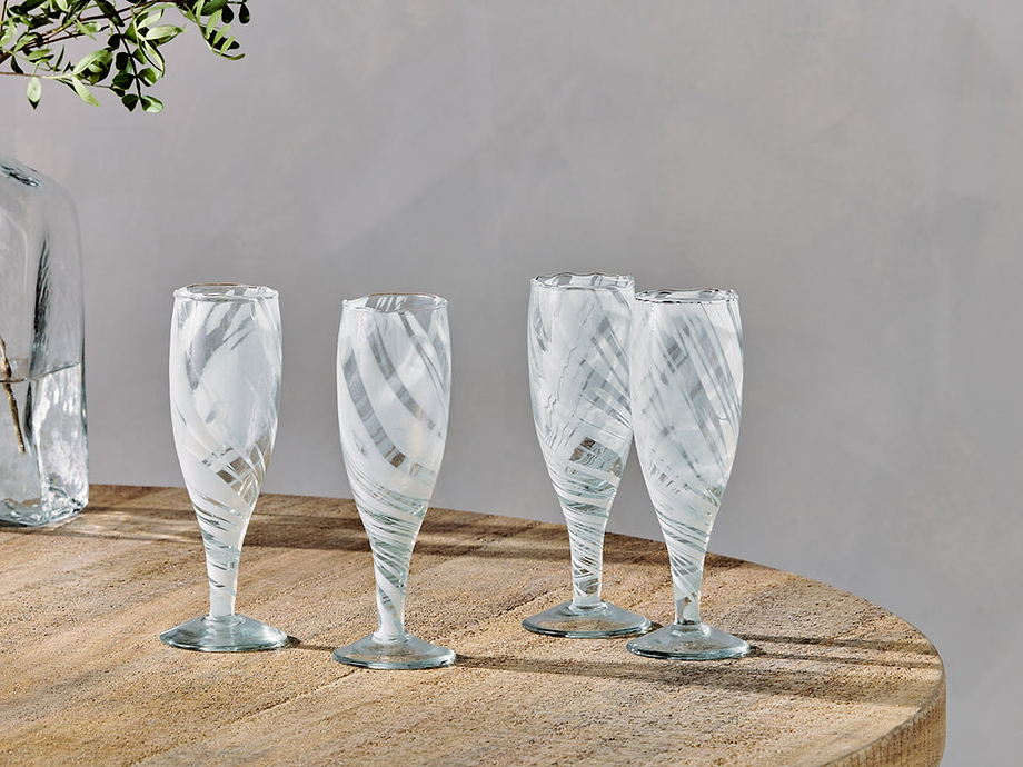 Lohara Champagne Glass - White (Set of 4)