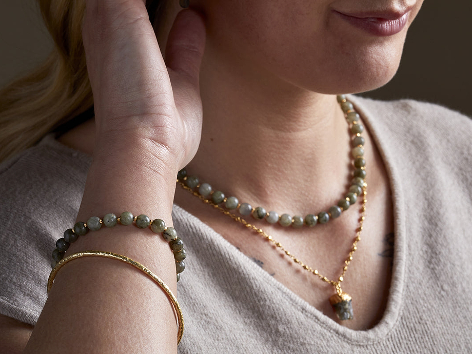 Marai Bracelet - Labradorite