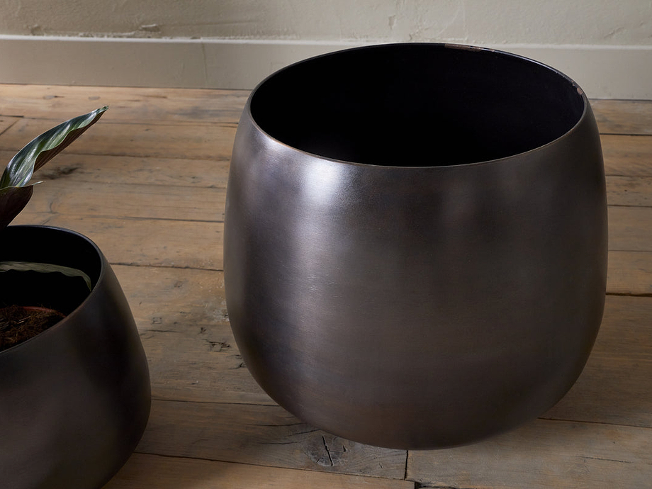 Maliki Plant Pot - Aged Bronze