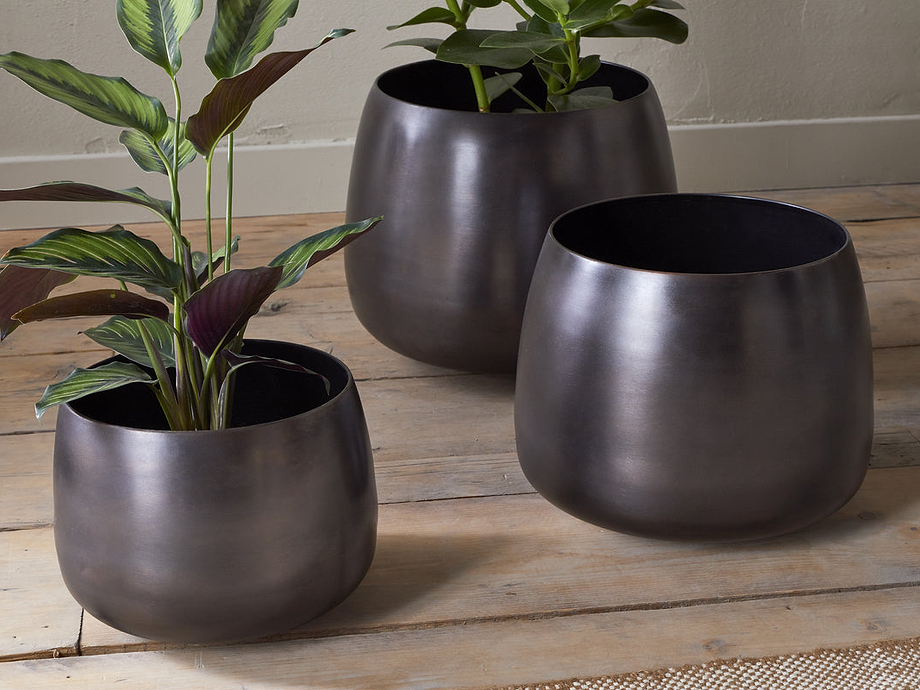 Maliki Plant Pot - Aged Bronze
