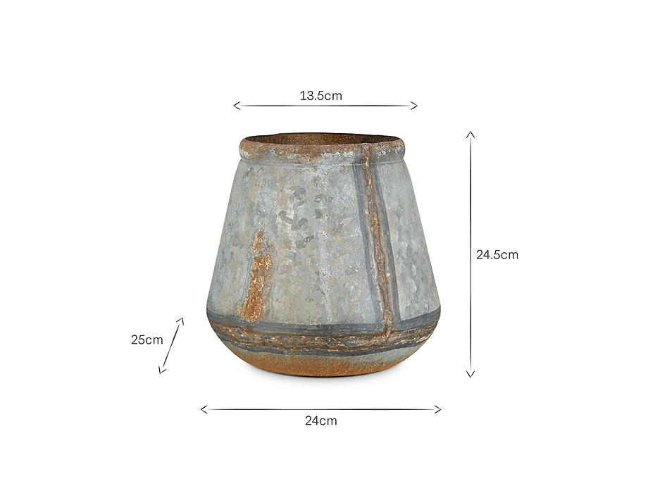 Mamba Outdoor Planter - Aged Zinc