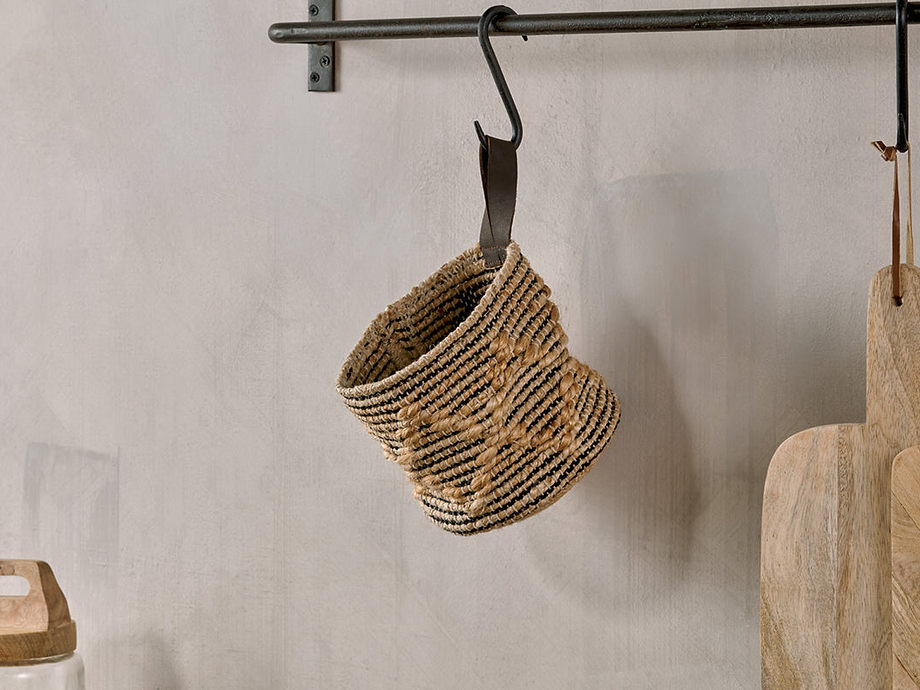 Mannu Cotton & Hemp Wall Hung Basket - Natural & Black