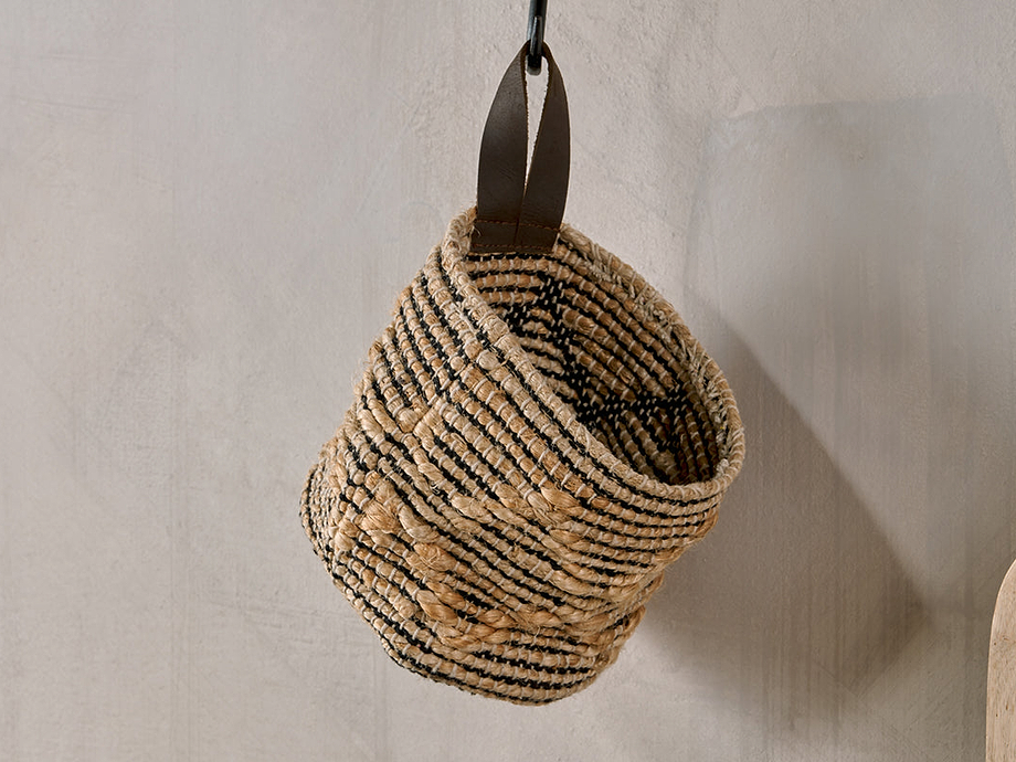 Mannu Cotton & Hemp Wall Hung Basket - Natural & Black