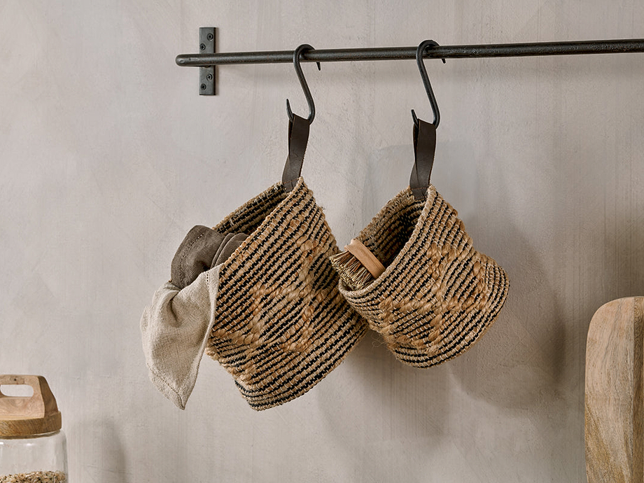 Mannu Cotton & Hemp Wall Hung Basket - Natural & Black