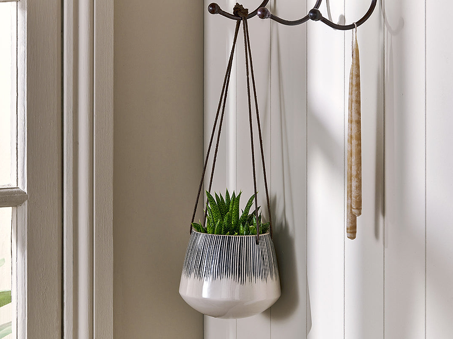 Matamba Ceramic Hanging Planter - Lines