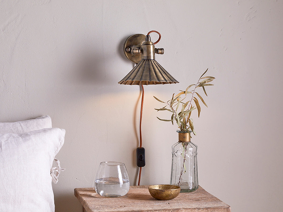 Moti Wall Lamp - Antique Brass