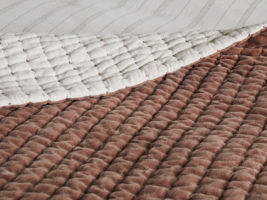 Nidra Velvet & Linen Bed Quilt - Rust