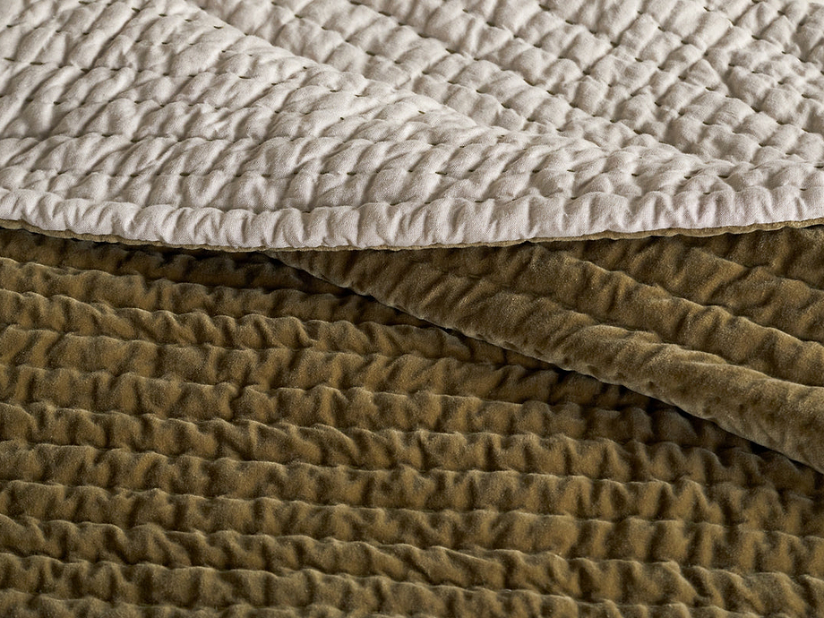 Nidra Velvet & Linen Bed Quilt - Moss