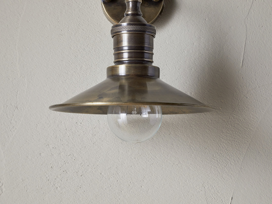 Najja Brass Wall Lamp - Antique Brass