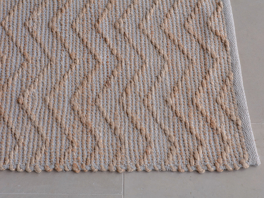 Nabami Chevron Jute Rug - Natural