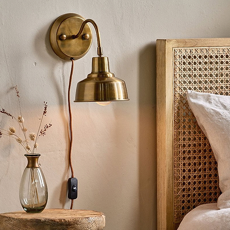 Nar Wall Lamp - Small-nkuku