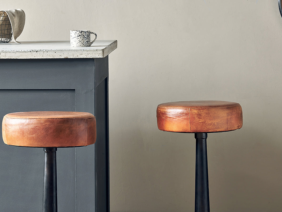 Narwana Leather Round Stool - Aged Tan