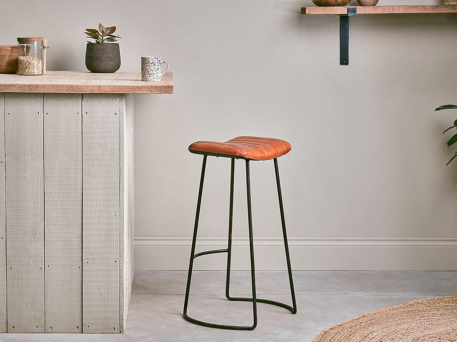 Narwana Ribbed Leather Stool - Aged Tan - Large