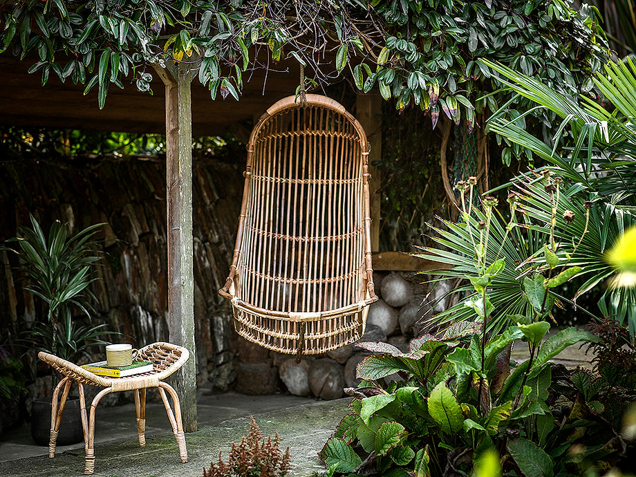 Nesari Rattan Hanging Chair - Natural