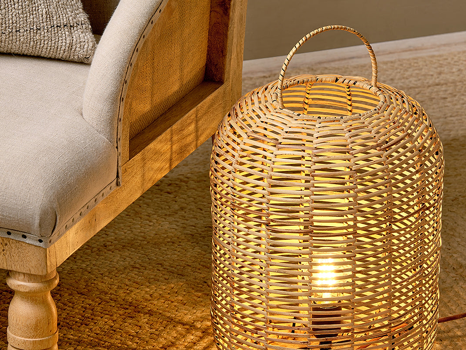 Noko Rattan Lamp