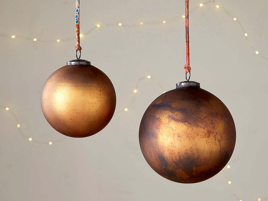 Oko Giant Bauble - Matt Gold