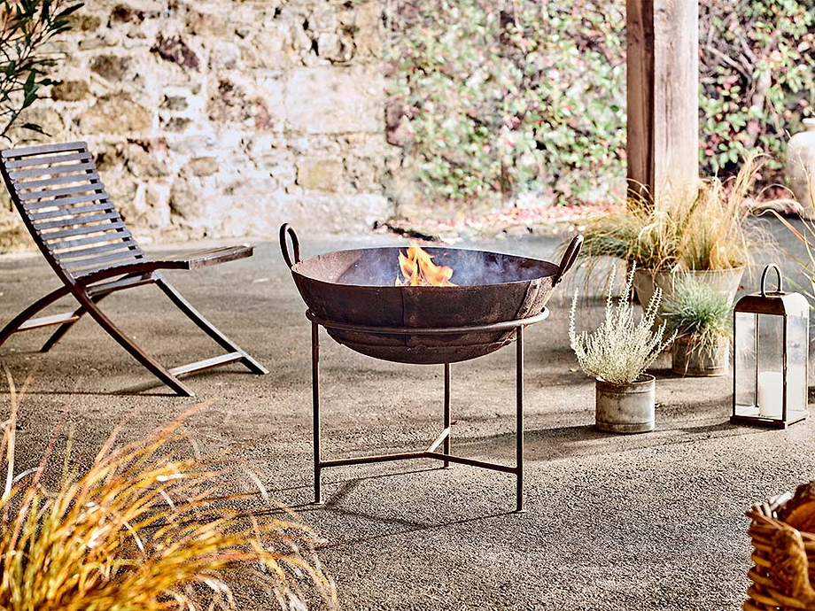 Reclaimed Iron Kadai With Grill - Medium