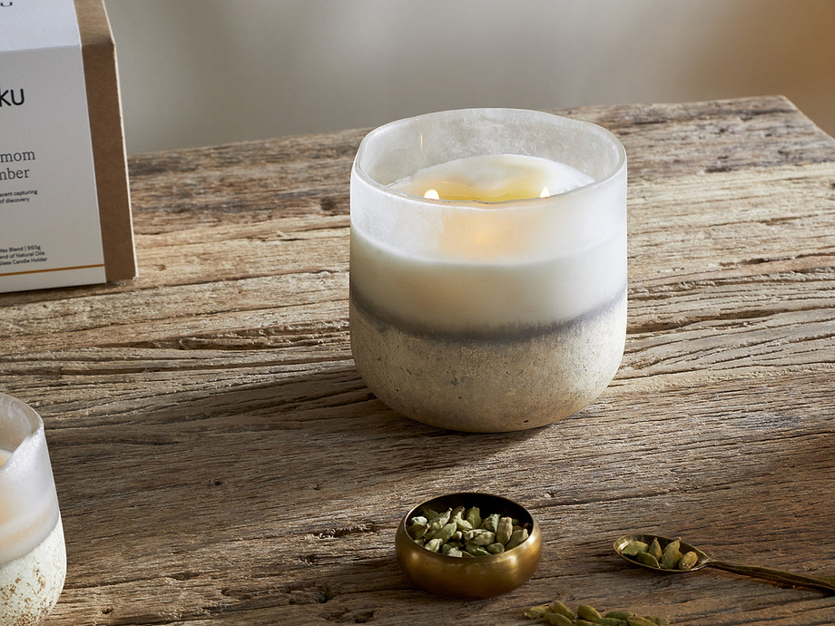Cardamom & Amber 3 Wick Scented Candle