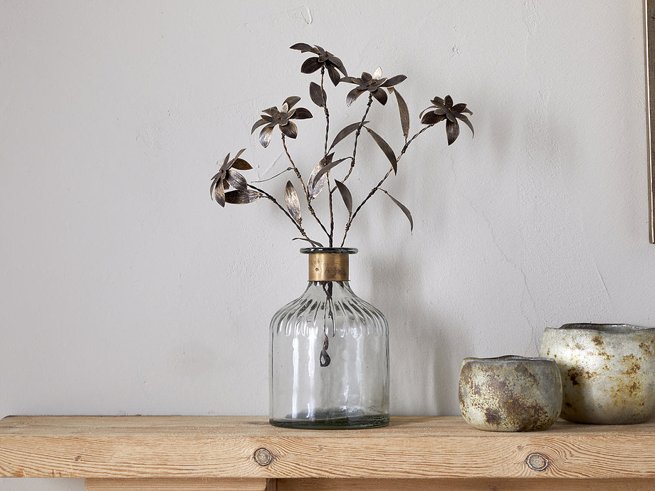 Svara Stem Flower - Antique Brass